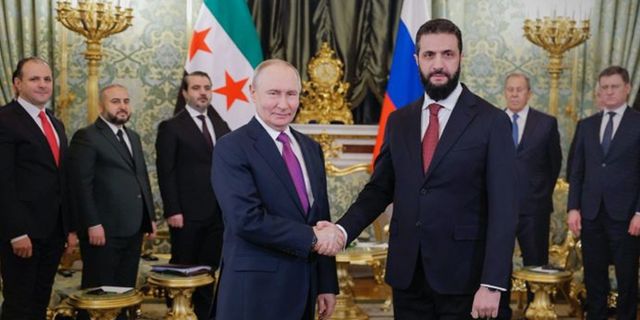 Şara ve Putin, Kremlin'de geniş kapsamlı bir toplantı gerçekleştirdi