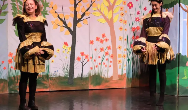 Bursa'da Yıldırımlı çocuklara ücretsiz tiyatro