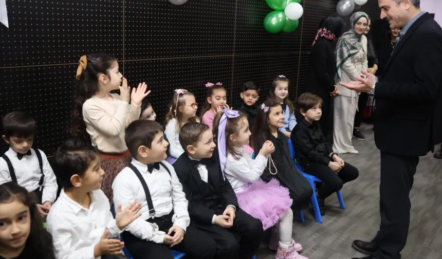 Çayırova'da çocuk kulüplerinde karne coşkusu