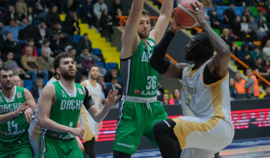 Konya Büyükşehir Belediyespor, Darüşşafaka'yı farklı yendi